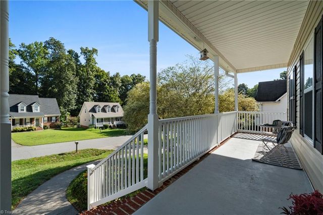 220 Coghill Drive, Winston-salem, NC 27103