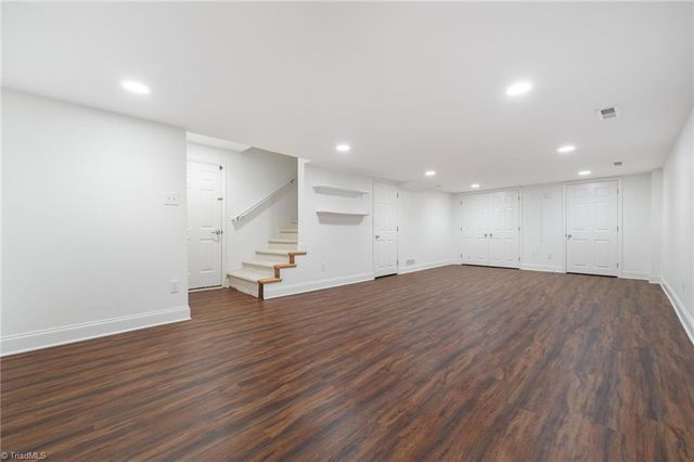220 Coghill Drive, Winston-salem, NC 27103