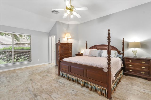 15714 Spring Trail, Houston, TX 77095
