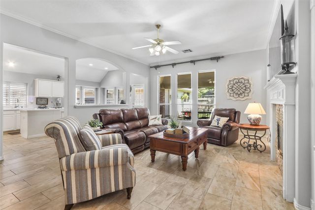 15714 Spring Trail, Houston, TX 77095