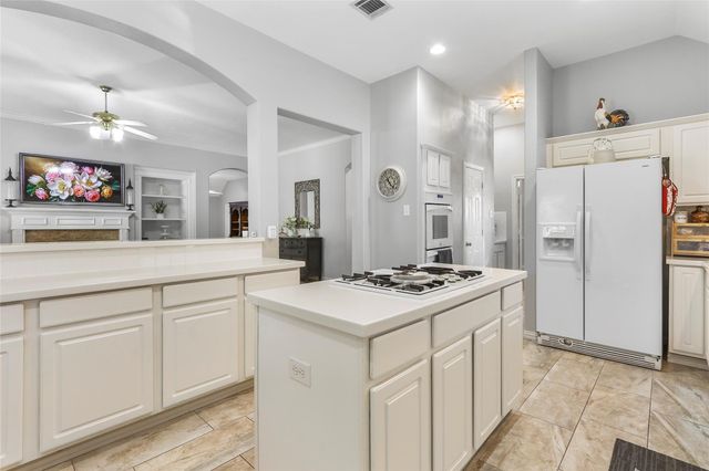 15714 Spring Trail, Houston, TX 77095