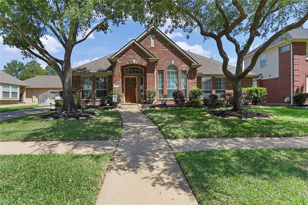 15714 Spring Trail, Houston, TX 77095