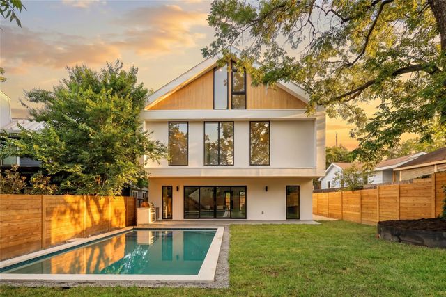 1005 W Johanna ST W, Austin, TX 78704
