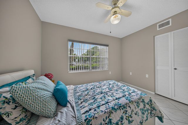1205 Bahama Bend F1, Coconut Creek, FL 33066