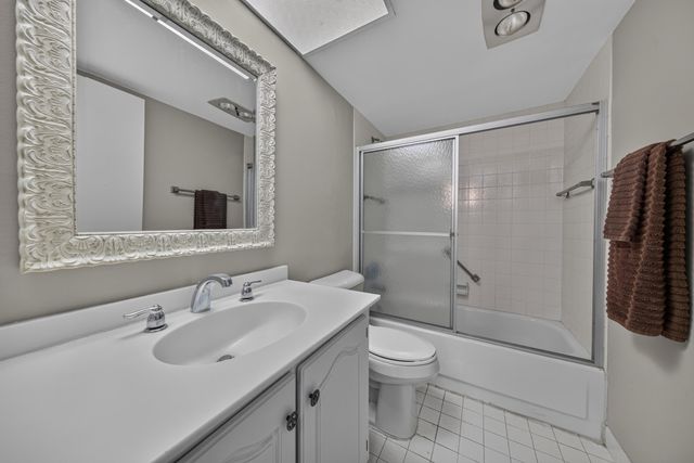 1205 Bahama Bend F1, Coconut Creek, FL 33066