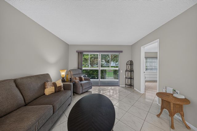 1205 Bahama Bend F1, Coconut Creek, FL 33066