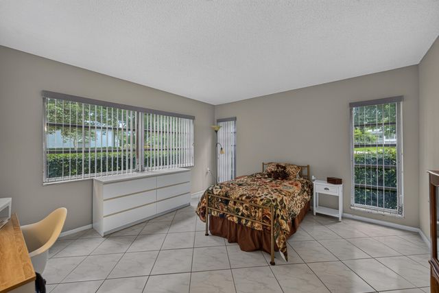 1205 Bahama Bend F1, Coconut Creek, FL 33066