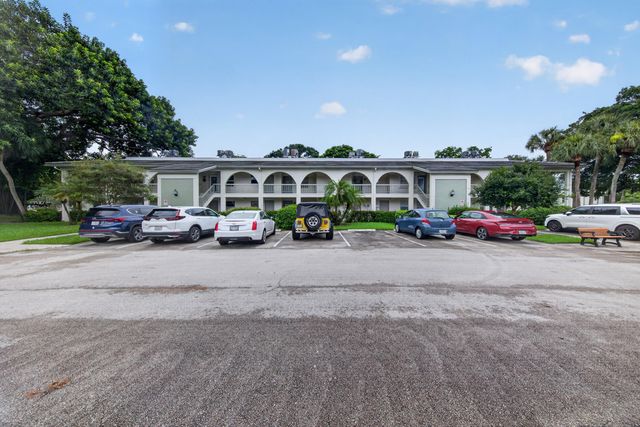 1205 Bahama Bend F1, Coconut Creek, FL 33066