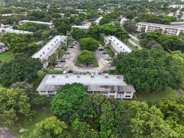 1205 Bahama Bend F1, Coconut Creek, FL 33066