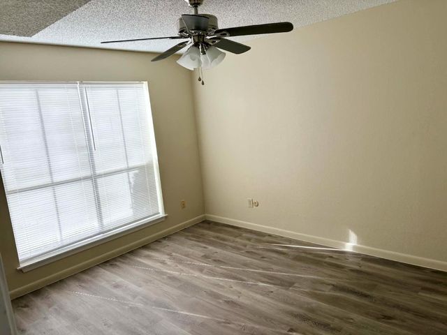 1900 Bay Area Boulevard 175, Houston, TX 77058