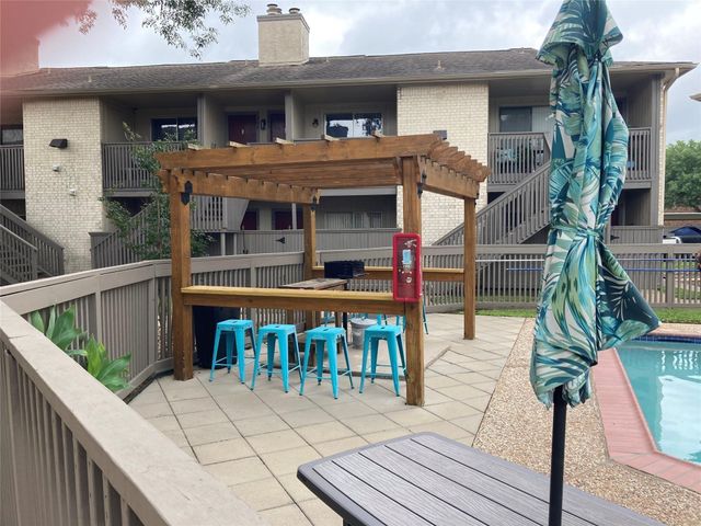 1900 Bay Area Boulevard 175, Houston, TX 77058