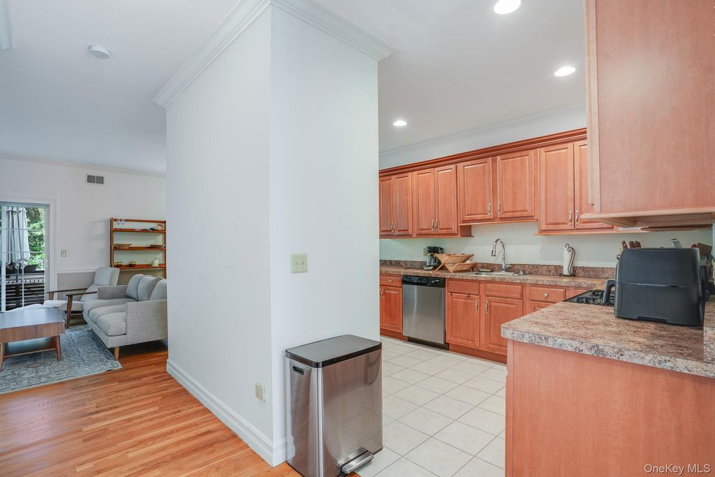 26 Winhaven Court 19, Highland Falls, NY 10928 — photo 2