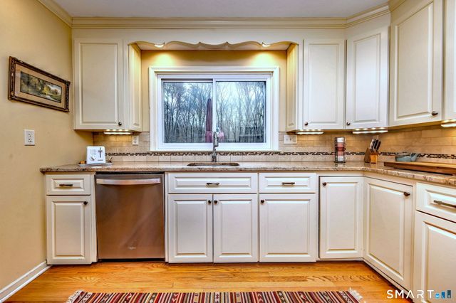 14 Ann Drive, Bethany, CT 06524