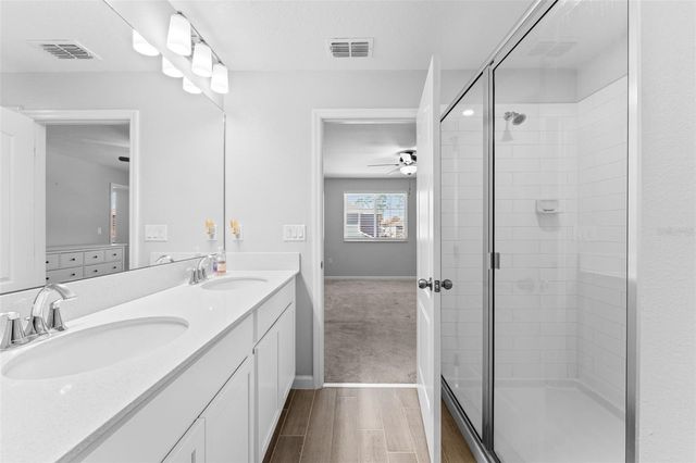 3137 RIVERBOAT WAY, Oviedo, FL 32765