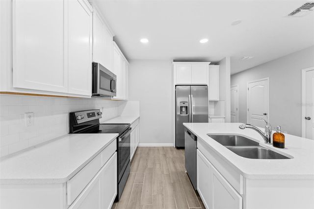 3137 RIVERBOAT WAY, Oviedo, FL 32765