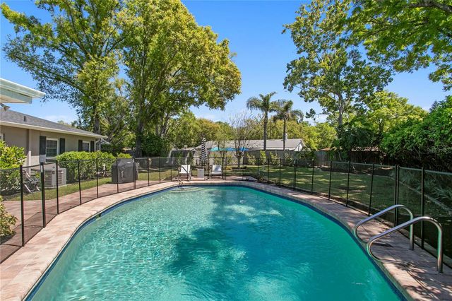 14411 RAVENWOOD TRAIL, Tampa, FL 33618