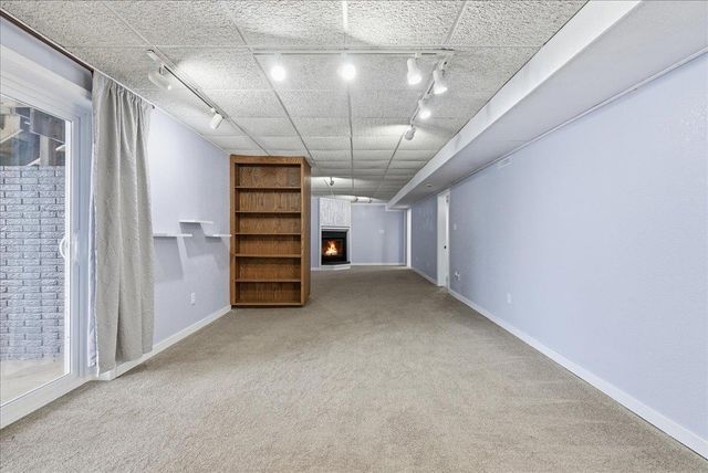 89 3Rd St Street, Hudson, IA 50643