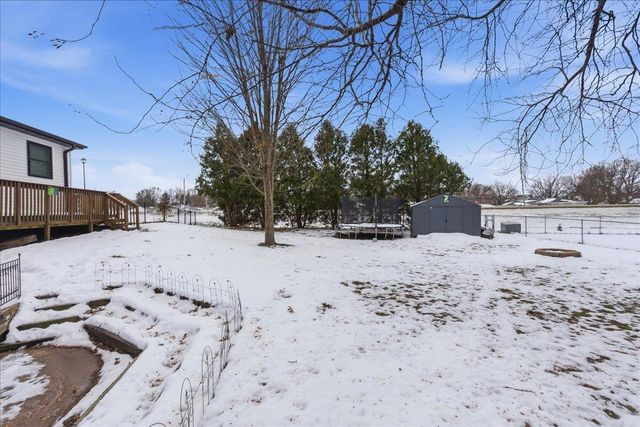 89 3Rd St Street, Hudson, IA 50643