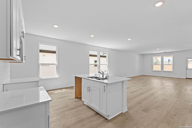216 Wild Yonder Ln, Boerne, TX 78006