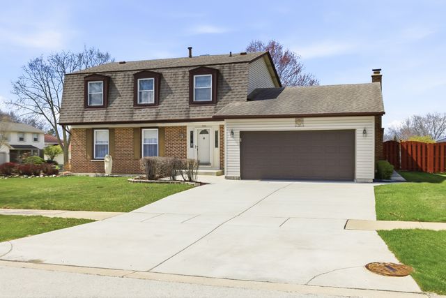 1641 Missouri Drive, Elk Grove Village, IL 60007