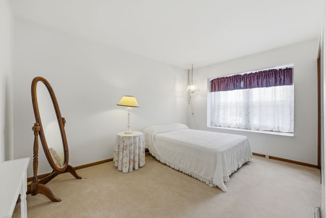 1641 Missouri Drive, Elk Grove Village, IL 60007