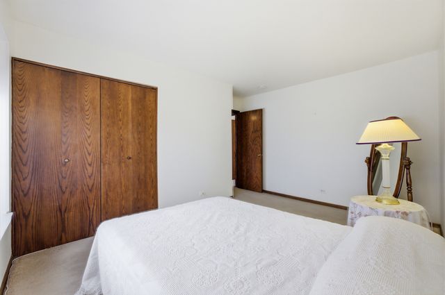 1641 Missouri Drive, Elk Grove Village, IL 60007