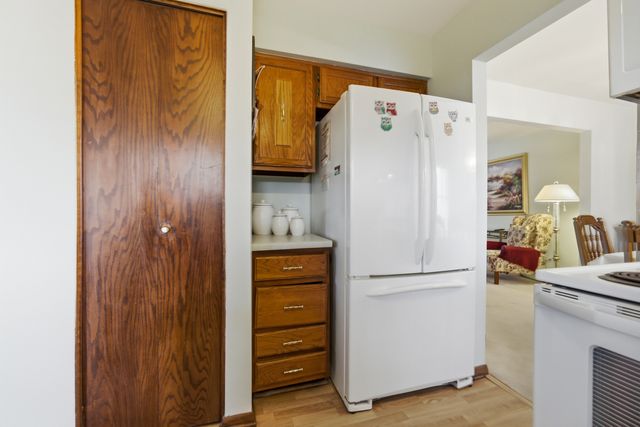 1641 Missouri Drive, Elk Grove Village, IL 60007