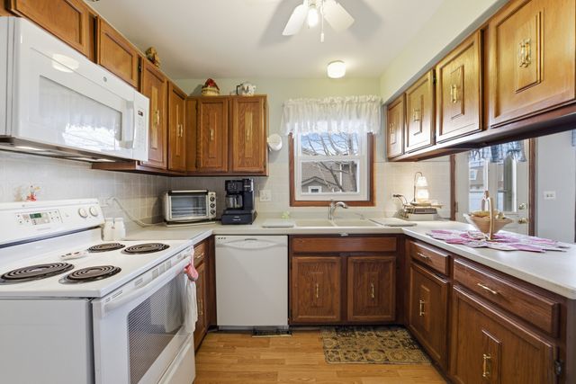 1641 Missouri Drive, Elk Grove Village, IL 60007