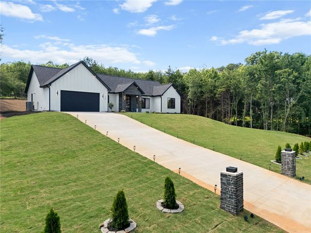 126 Brady Drive, Anderson, SC 29626