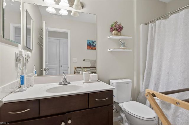 305 Ford DR, Suffolk, VA 23435