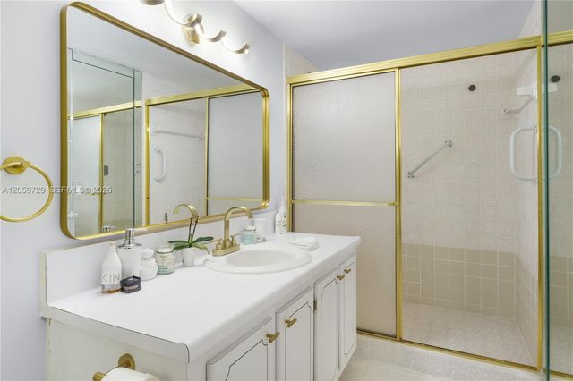 1849 S Ocean Dr 407, Hallandale Beach, FL 33009