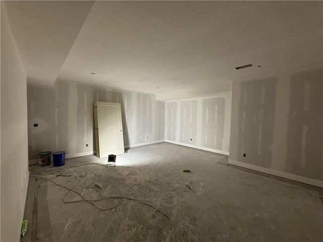 620 Jensen Court, Blue Springs, MO 64014