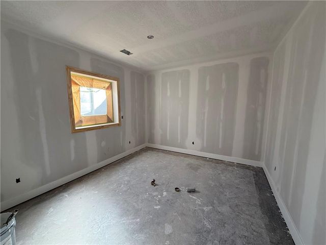 620 Jensen Court, Blue Springs, MO 64014