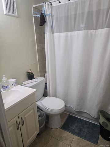 8911 Pontiac Street, Queens Village, NY 11427