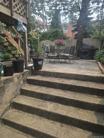 8911 Pontiac Street, Queens Village, NY 11427