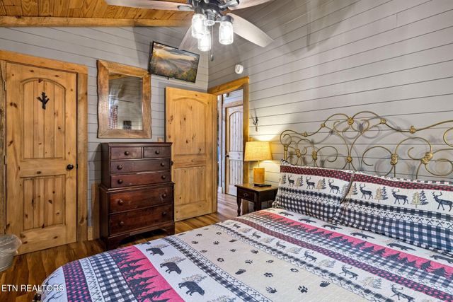 1536 Zurich Rd Rd, Gatlinburg, TN 37738