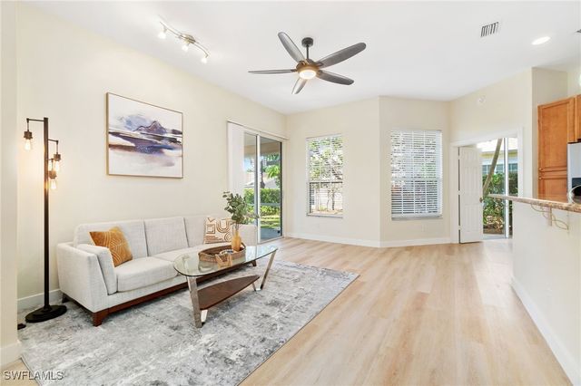 2662 Aft AVE, Naples, FL 34109