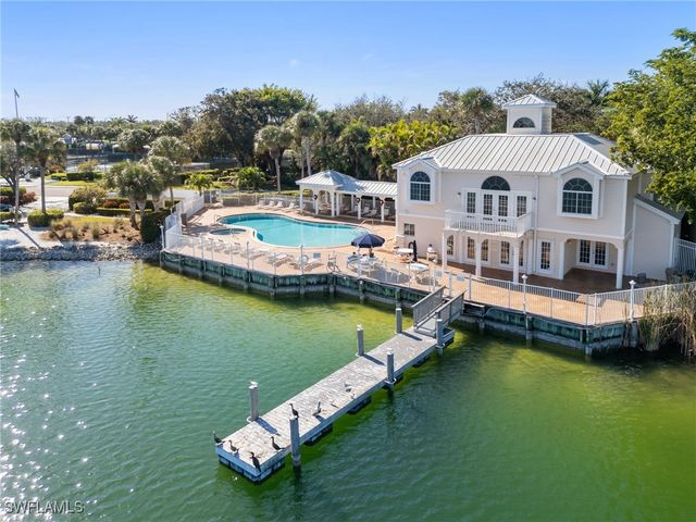 2662 Aft AVE, Naples, FL 34109