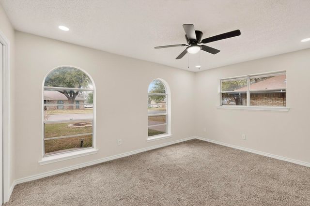 1620 Drexel Drive, Irving, TX 75061