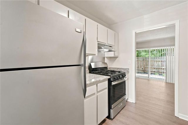 1807 Ashborough Circle SE E, Marietta, GA 30067