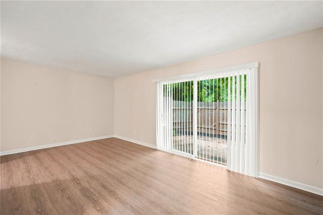 1807 Ashborough Circle SE E, Marietta, GA 30067