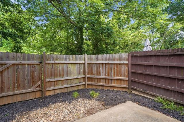 1807 Ashborough Circle SE E, Marietta, GA 30067