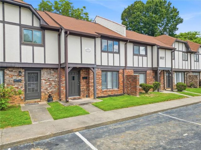 1807 Ashborough Circle SE E, Marietta, GA 30067
