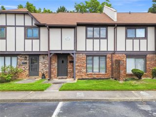 1807 Ashborough Circle SE E, Marietta, GA 30067