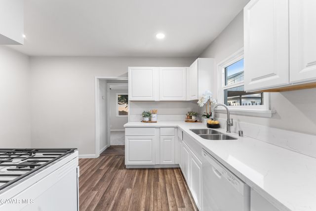 44636 Cedar Avenue, Lancaster, CA 93534