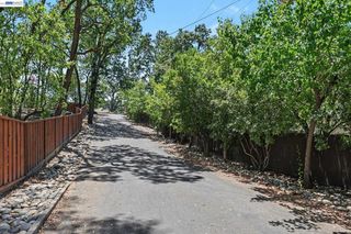 571 LA GONDA WAY, Danville, CA 94526