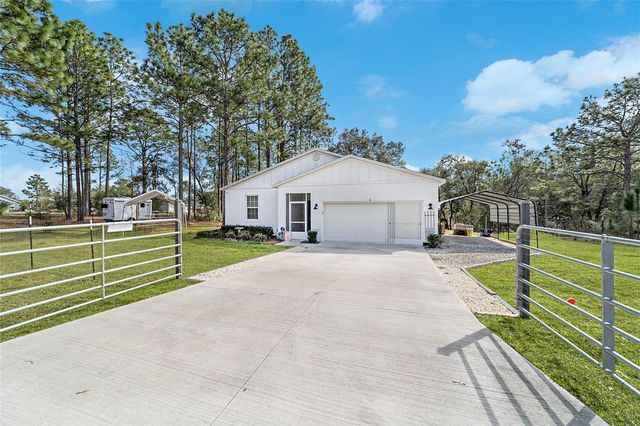 6 MALAUKA CIRCLE, Ocklawaha, FL 32179