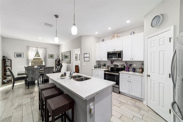 6 MALAUKA CIRCLE, Ocklawaha, FL 32179