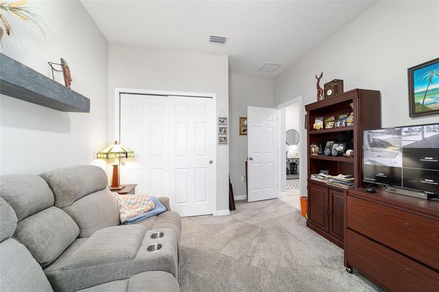 6 MALAUKA CIRCLE, Ocklawaha, FL 32179