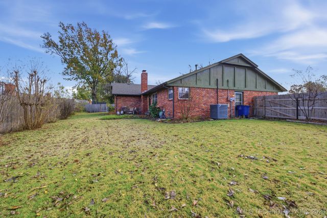 10107 E 26th Place, Tulsa, OK 74129